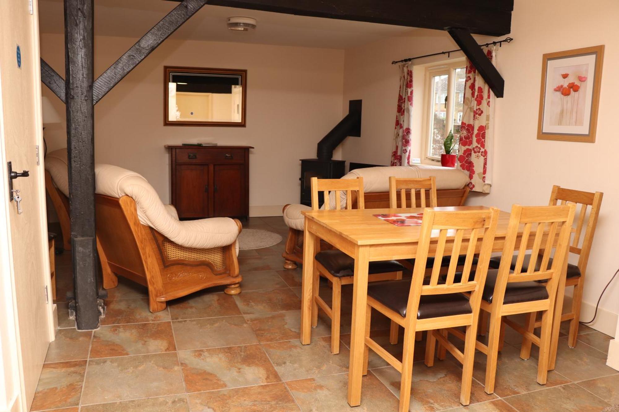 Palace Farm Courtyard And Granary Rooms Doddington  Экстерьер фото